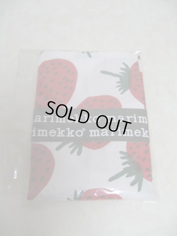 画像5: marimekko  イチゴ柄　　クッションカバー　５０×５０cm　チャックタイプ